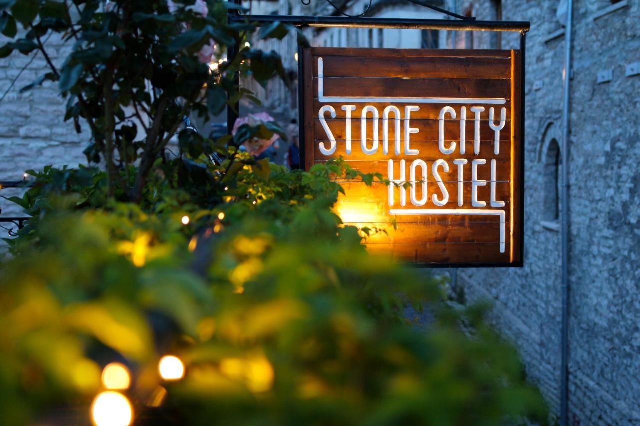 Stone City Hostel ジロカストラ エクステリア 写真